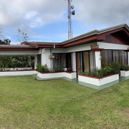 Las Pavitas Cottages La Fortuna Exterior foto