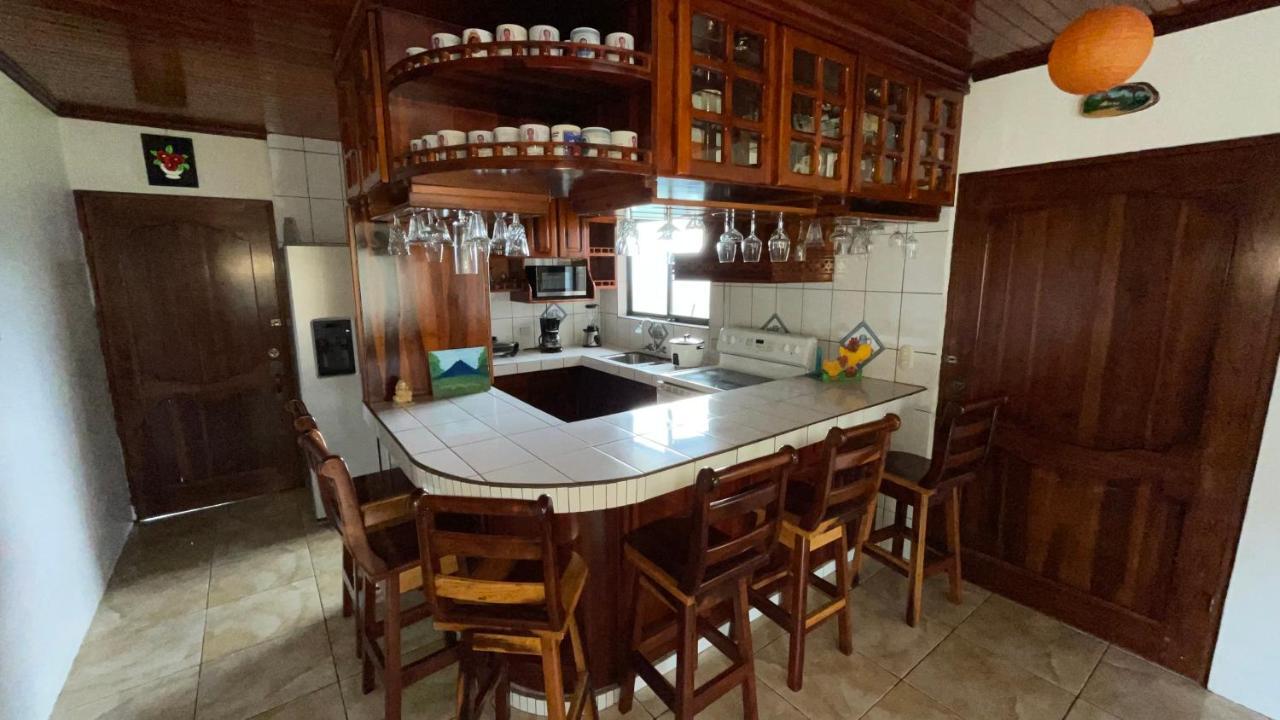 Las Pavitas Cottages La Fortuna Exterior foto